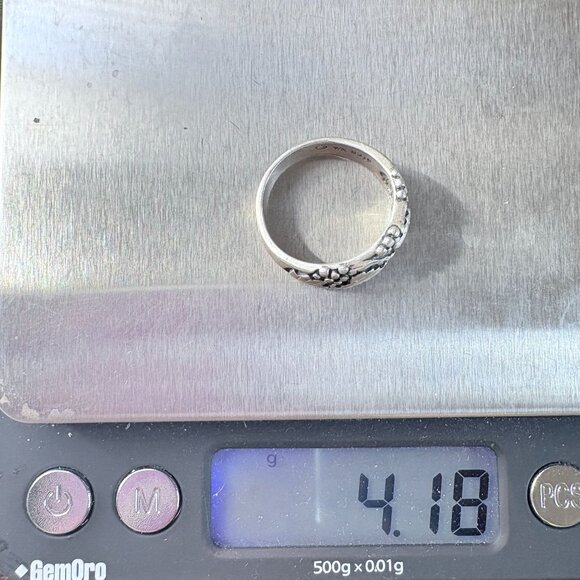 VTG Solid Sterling Silver 925 Leaf Floral Design Tapered Band Ring Size 6.25 - Picture 8 of 8